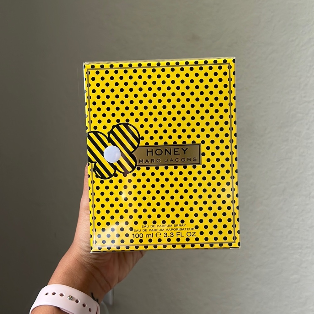 Honey -Marc Jacobs perfume. 100ml